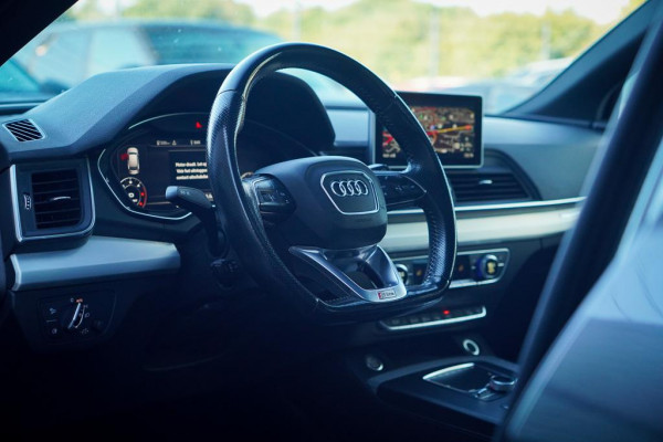 Audi Q5 2.0 TDI quattro Sport S Line / Pano / Virtual / Luchtvering