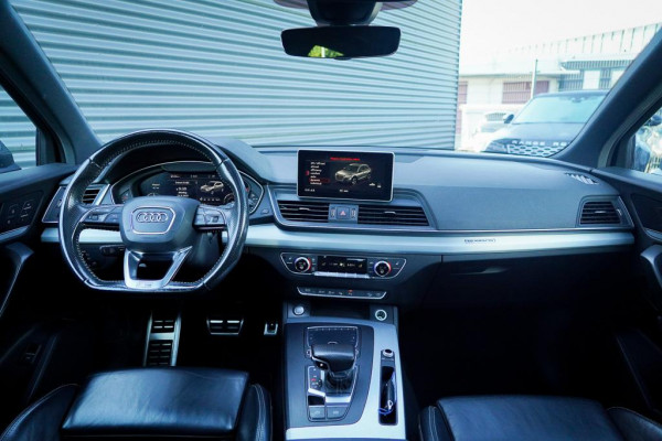 Audi Q5 2.0 TDI quattro Sport S Line / Pano / Virtual / Luchtvering