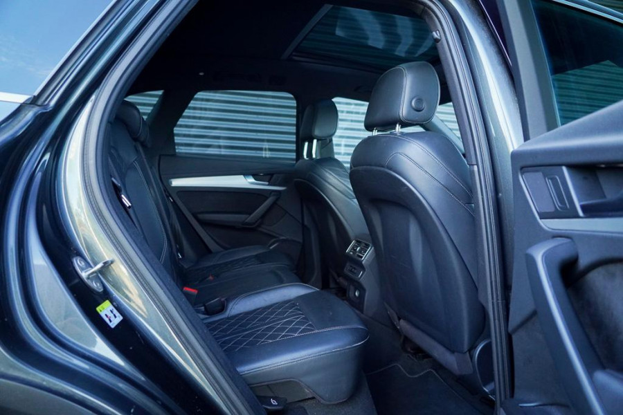 Audi Q5 2.0 TDI quattro Sport S Line / Pano / Virtual / Luchtvering