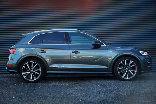 Audi Q5 2.0 TDI quattro Sport S Line / Pano / Virtual / Luchtvering