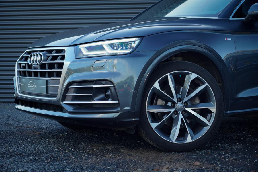 Audi Q5 2.0 TDI quattro Sport S Line / Pano / Virtual / Luchtvering