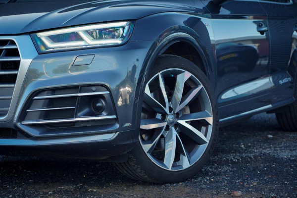 Audi Q5 2.0 TDI quattro Sport S Line / Pano / Virtual / Luchtvering