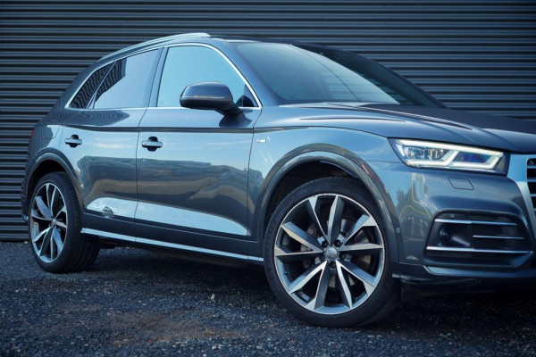 Audi Q5 2.0 TDI quattro Sport S Line / Pano / Virtual / Luchtvering