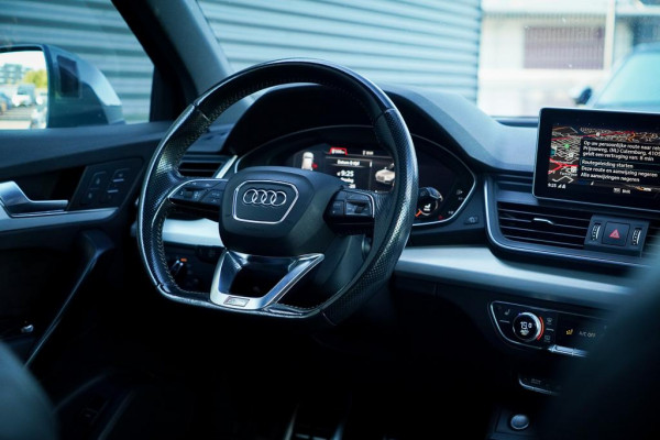 Audi Q5 2.0 TDI quattro Sport S Line / Pano / Virtual / Luchtvering
