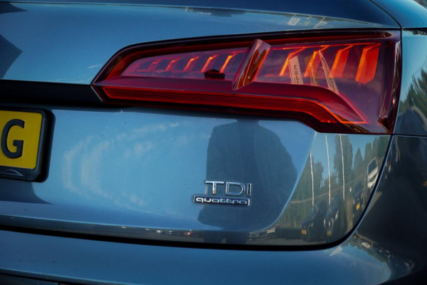 Audi Q5 2.0 TDI quattro Sport S Line / Pano / Virtual / Luchtvering