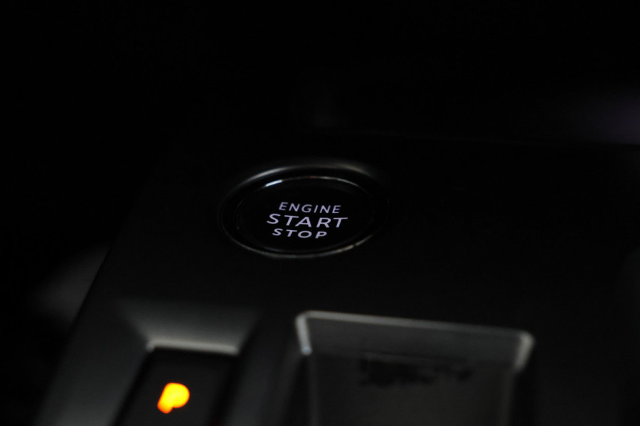 Peugeot 308 SW 1.5 BlueHDi Allure Pack Business Automaat, Leer, Trekhaak, Climate,
