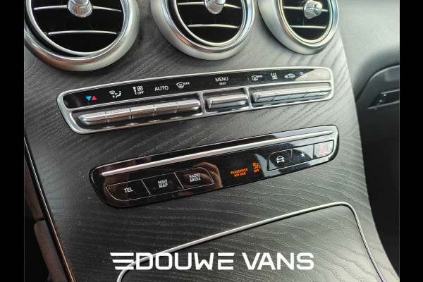 Mercedes-Benz GLC 300e 4MAtic Panorama Sportpakket AMG LinePlus DAB Head-up