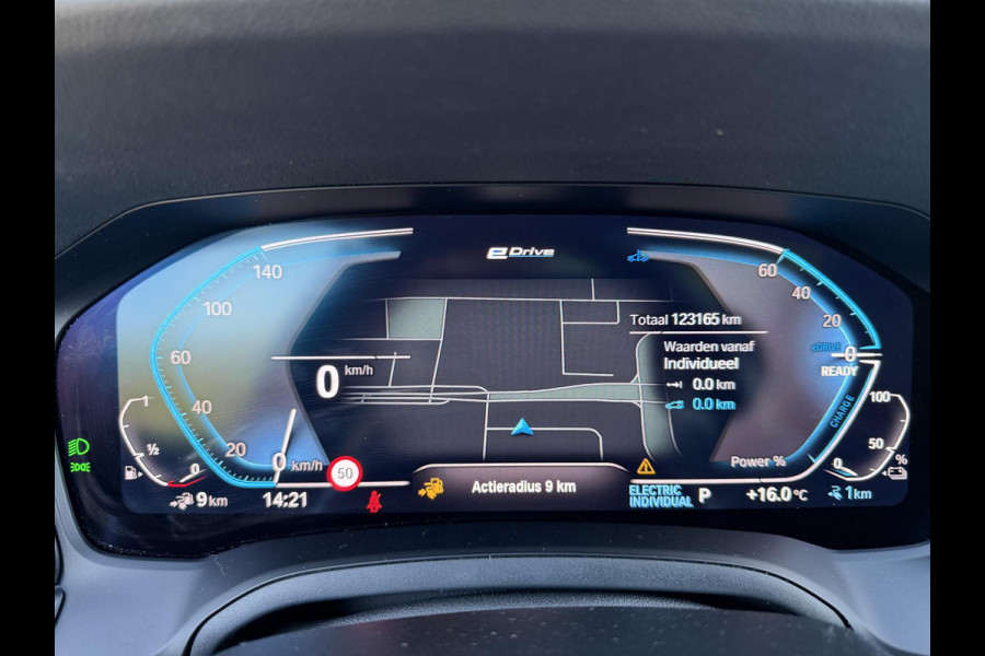 BMW 3 Serie Touring 330e xDrive High Ex. M-Sport|SOH90%|Pano|Laser|Driving Ass Prof|HUD|HiFi||Trekhaak