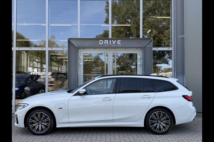 BMW 3 Serie Touring 330e xDrive High Ex. M-Sport|SOH90%|Pano|Laser|Driving Ass Prof|HUD|HiFi||Trekhaak