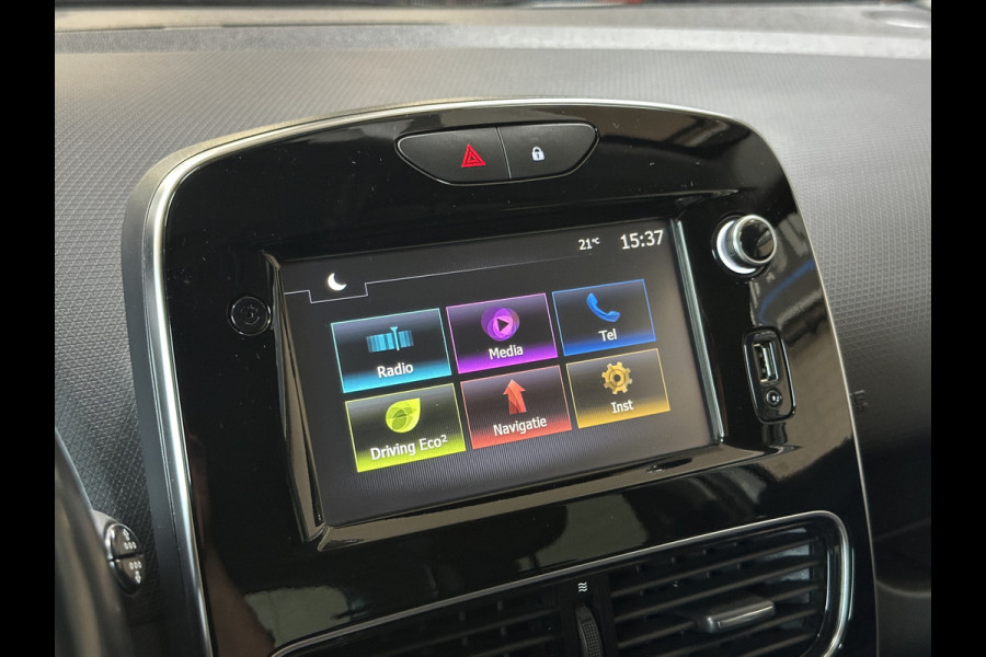 Renault Clio 0.9 TCe 90pk Intens | Navi | Camera | 17" | PDC | Led | Stoelverwarming | Keurig netjes onderhouden!