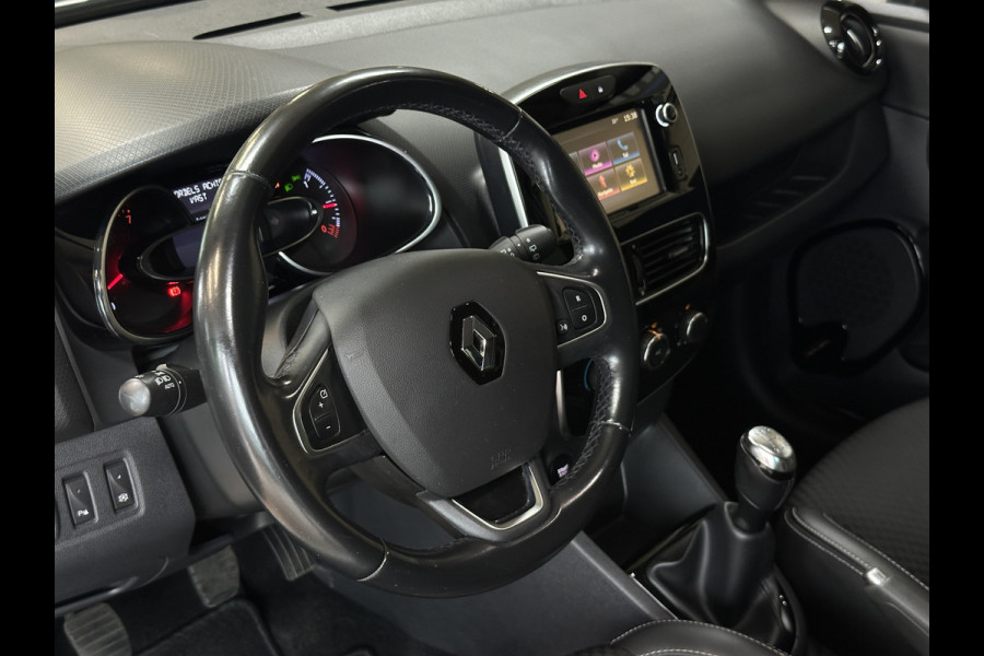 Renault Clio 0.9 TCe 90pk Intens | Navi | Camera | 17" | PDC | Led | Stoelverwarming | Keurig netjes onderhouden!