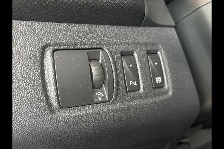 Renault Clio 0.9 TCe 90pk Intens | Navi | Camera | 17" | PDC | Led | Stoelverwarming | Keurig netjes onderhouden!