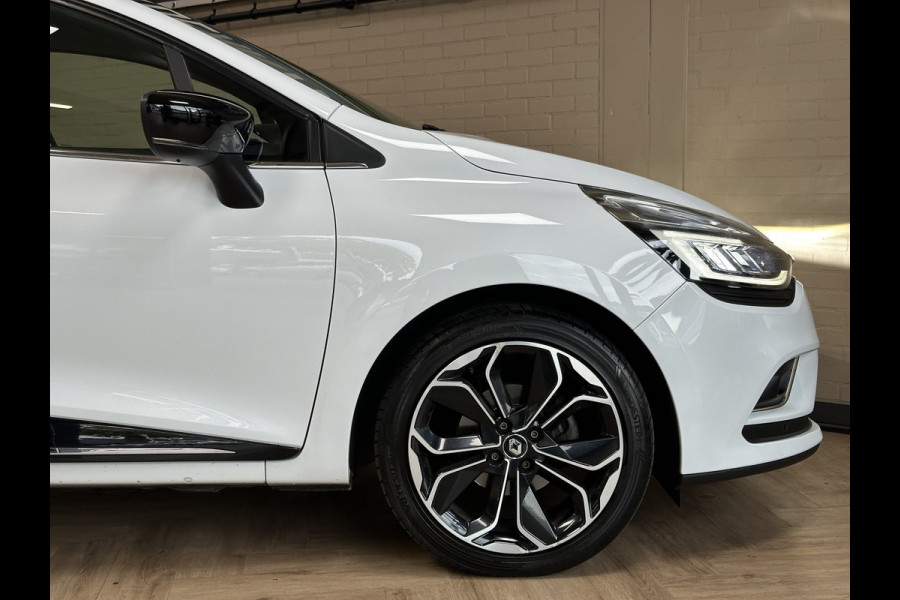 Renault Clio 0.9 TCe 90pk Intens | Navi | Camera | 17" | PDC | Led | Stoelverwarming | Keurig netjes onderhouden!