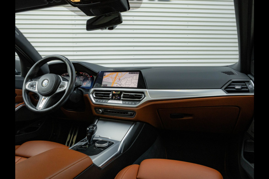 BMW 3 Serie Touring M340i xDrive - Pano - Trekhaak - Individual Leder - Harman Kardon - Laserlight