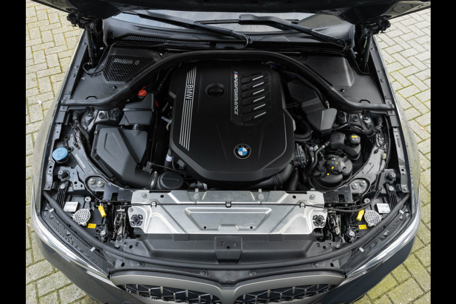 BMW 3 Serie Touring M340i xDrive - Pano - Trekhaak - Individual Leder - Harman Kardon - Laserlight