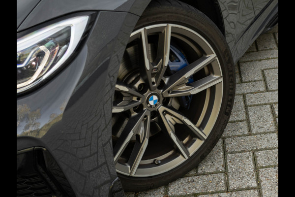 BMW 3 Serie Touring M340i xDrive - Pano - Trekhaak - Individual Leder - Harman Kardon - Laserlight