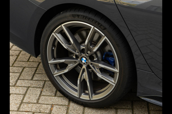 BMW 3 Serie Touring M340i xDrive - Pano - Trekhaak - Individual Leder - Harman Kardon - Laserlight