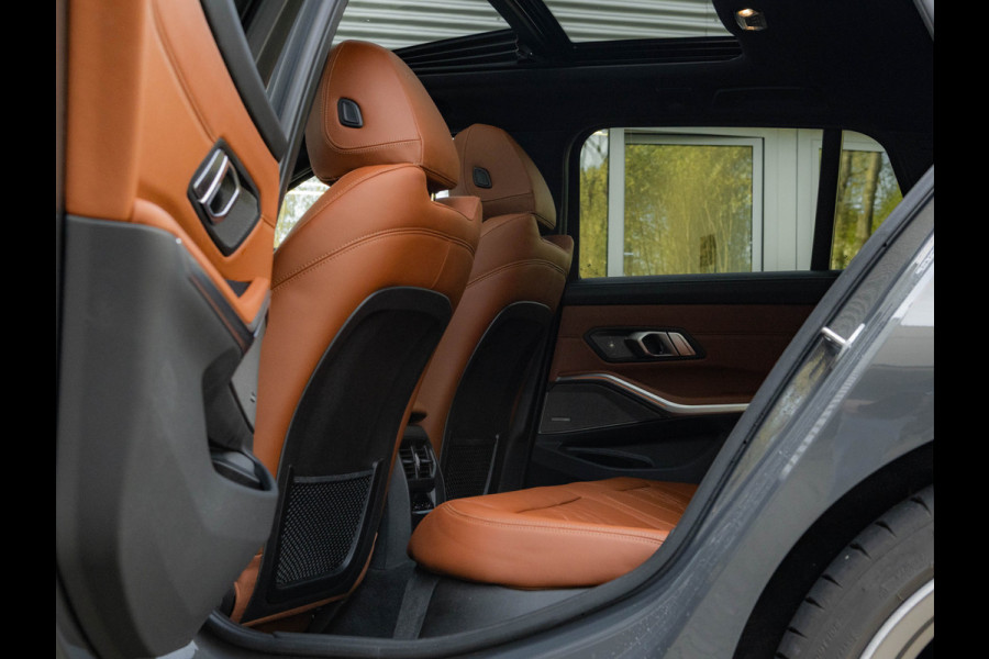 BMW 3 Serie Touring M340i xDrive - Pano - Trekhaak - Individual Leder - Harman Kardon - Laserlight