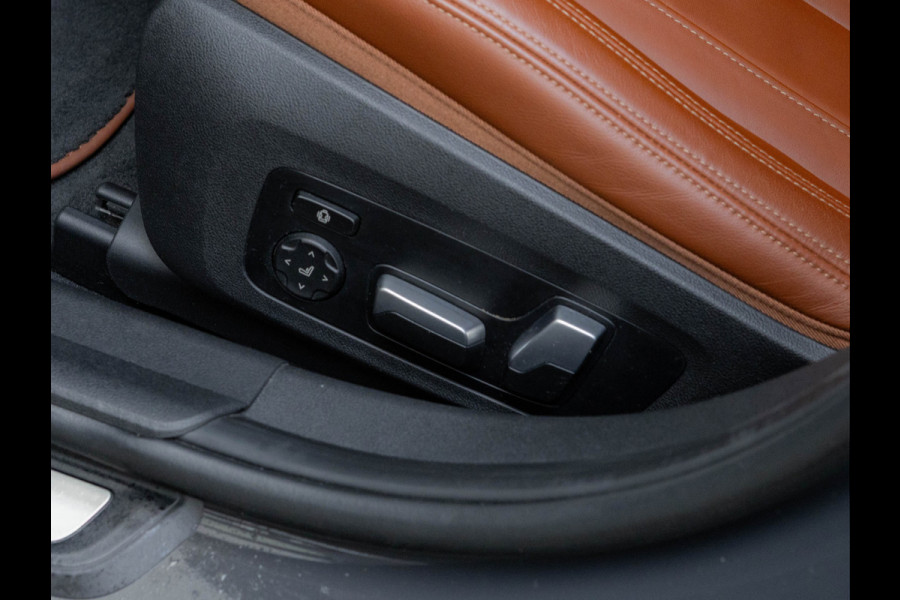 BMW 3 Serie Touring M340i xDrive - Pano - Trekhaak - Individual Leder - Harman Kardon - Laserlight