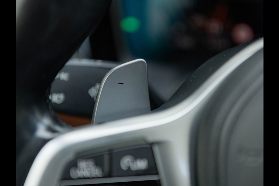 BMW 3 Serie Touring M340i xDrive - Pano - Trekhaak - Individual Leder - Harman Kardon - Laserlight