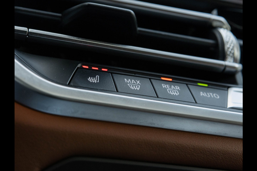 BMW 3 Serie Touring M340i xDrive - Pano - Trekhaak - Individual Leder - Harman Kardon - Laserlight
