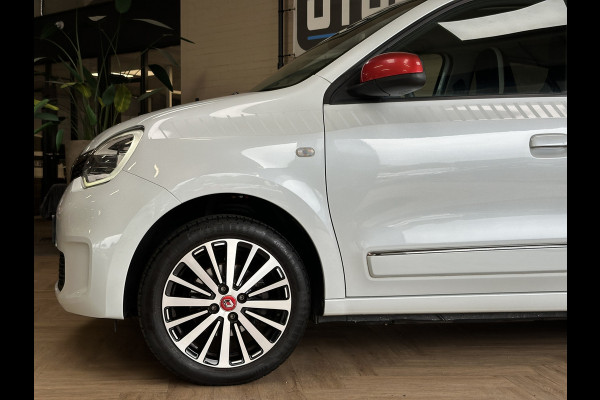 Renault Twingo 0.9 TCe 92pk | Le coq Sportif | Navi R-Link | Clima | 16" | Camera | Led | Carplay | 100 % Dealer onderhouden!
