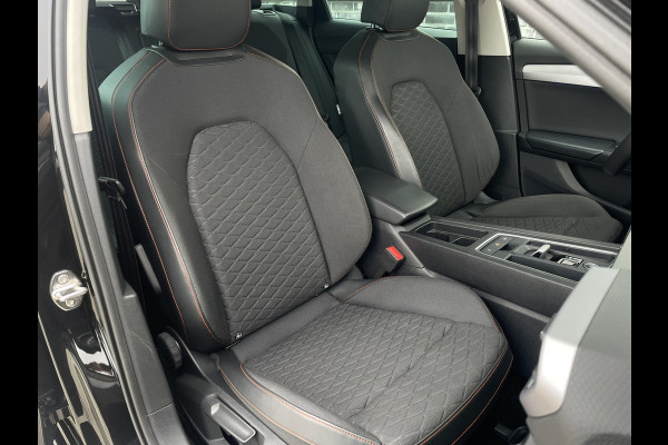 Seat Leon Sportstourer 1.4 TSI eHybrid PHEV FR Business Intense | Elek. Trekhaak | LED | Carplay | Camera | Sfeerverlichting | Virtual Cockpit