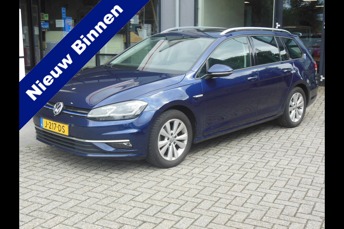 Volkswagen GOLF Variant 1.5 TSI Comfortline Business Staat in De Krim Volkswagen GOLF Variant 1.5 TSI Comfortline Business Staat in De Krim