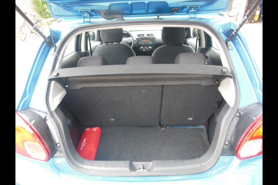 Mitsubishi Space Star 1.0 Cool+ Staat in De Krim