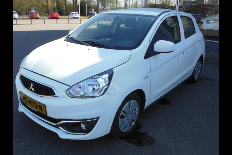 Mitsubishi Space Star 1.0 Cool+ staat in Hoogeveen
