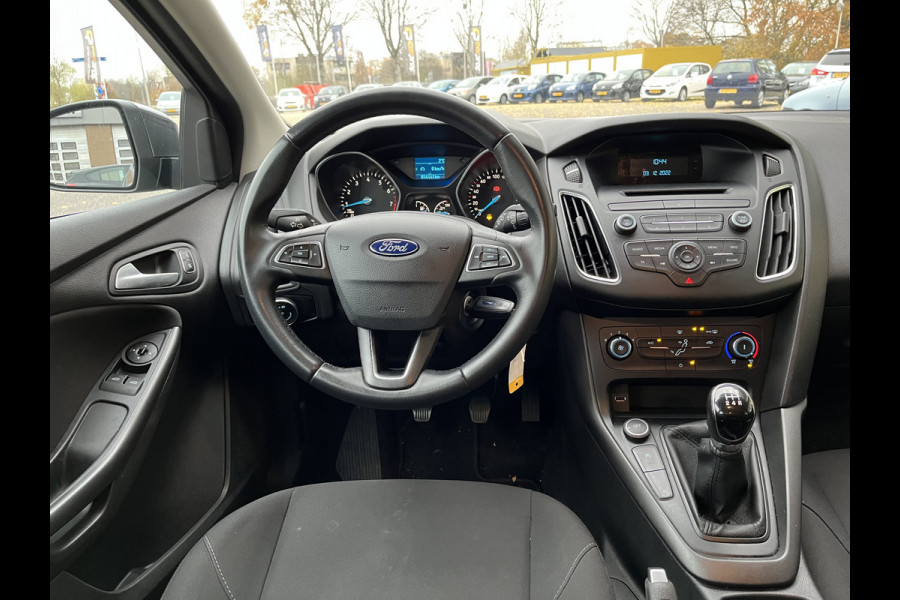 Ford Focus 1.0 Trend | Parkeercamera | Airco | Elektrische Ramen | Staat in Hardenberg
