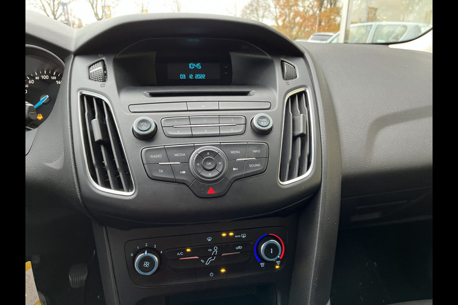 Ford Focus 1.0 Trend | Parkeercamera | Airco | Elektrische Ramen | Staat in Hardenberg