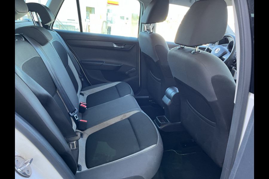 Škoda Fabia Combi 1.0 TSI Ambition Navigatie/Airco Staat in Hardenberg
