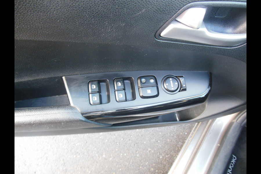 Kia Picanto 1.0 CVVT ComfortPlusLine Navigator Staat in Hoogeveen