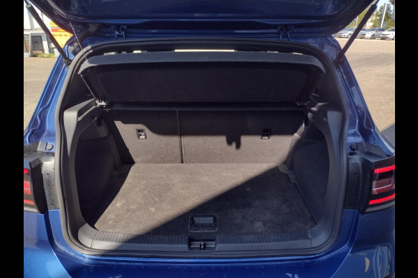 Volkswagen T-Cross 1.0 TSI Style Furtial Cockpit Staat in Hardenberg Volkswagen T-Cross 1.0 TSI Style Furtial Cockpit Staat in Hardenberg