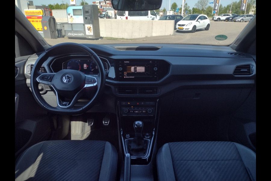 Volkswagen T-Cross 1.0 TSI Style Furtial Cockpit Staat in Hardenberg Volkswagen T-Cross 1.0 TSI Style Furtial Cockpit Staat in Hardenberg