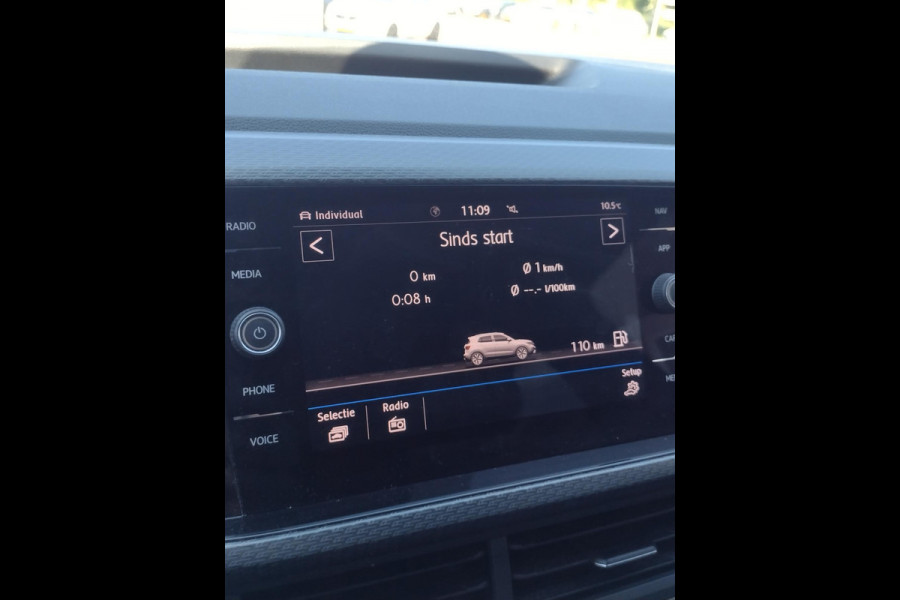 Volkswagen T-Cross 1.0 TSI Style Furtial Cockpit Staat in Hardenberg Volkswagen T-Cross 1.0 TSI Style Furtial Cockpit Staat in Hardenberg