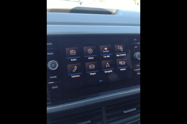 Volkswagen T-Cross 1.0 TSI Style Furtial Cockpit Staat in Hardenberg Volkswagen T-Cross 1.0 TSI Style Furtial Cockpit Staat in Hardenberg