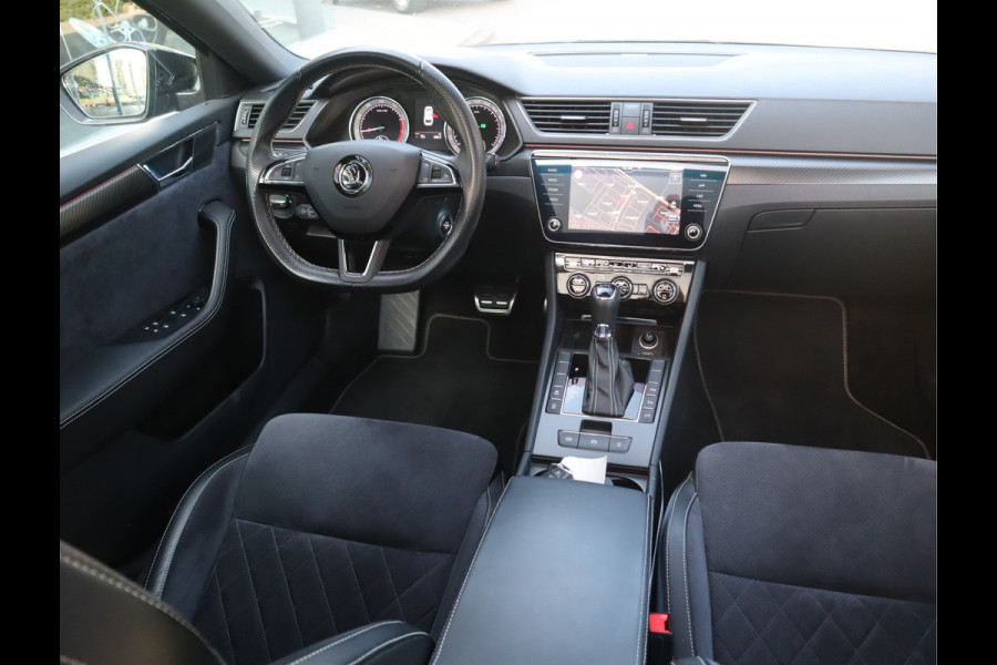 Škoda Superb Combi 1.5 TSI ACT Sportline / Panoramadak