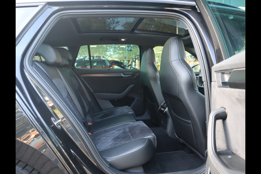Škoda Superb Combi 1.5 TSI ACT Sportline / Panoramadak