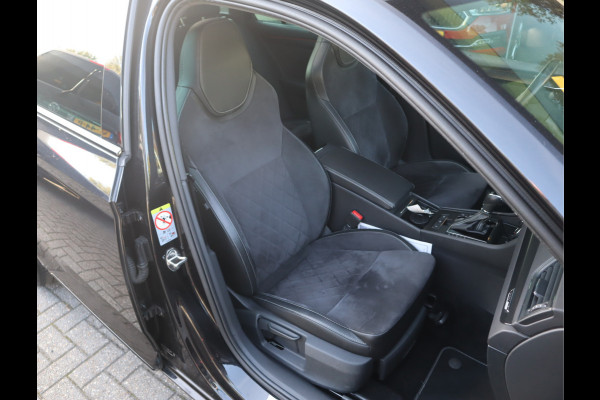 Škoda Superb Combi 1.5 TSI ACT Sportline / Panoramadak
