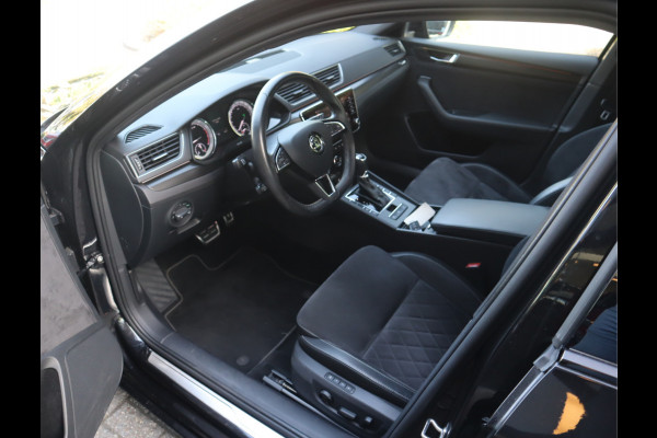 Škoda Superb Combi 1.5 TSI ACT Sportline / Panoramadak