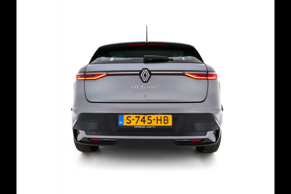 Renault Mégane E-Tech EV60 Optimum Charge Evolution [ 3-Fase ] {SOH-92%} (INCL-BTW) Aut *FULL-LED | DIGI-COCKPIT | NAVI-FULLMAP | CAMERA | COMFORT-SEATS | KEYLESS | ECC | PDC | CRUISE | DAB | CARPLAY | SHIFT-PADDLES | LANE-ASSIST | 18''ALU*