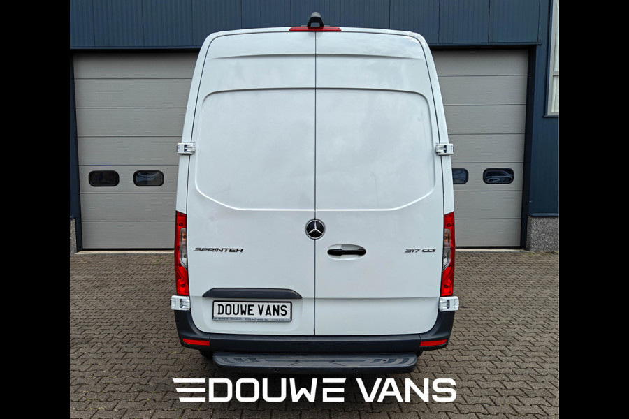Mercedes-Benz Sprinter 317 L2H2 Automaat 170PK MBUX Airco Mercedes-Benz Sprinter 317 L2H2 Automaat 170PK MBUX Airco