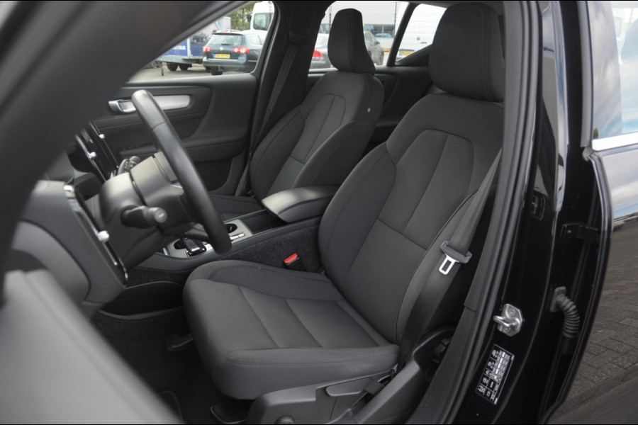 Volvo XC40 T4 211PK Automaat Recharge Inscription Expression / Adaptieve cruise control / BLIS / Keyless entry / Elektrische achterklep / Apple carplay / DAB+ / 2 zone clima / Pilot Assist