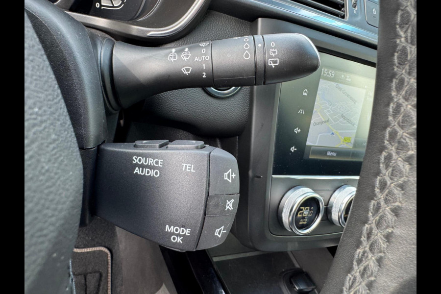 Renault Kadjar TCe 160 EDC Black Edition 1e eigenaar / Camera / P-sensoren / LM 19'' / Stoel verw. / Navi / Full LED / Clima