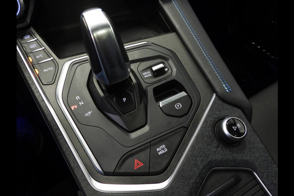 Lynk & Co 01 1.5 PHEV BlackLine NAVI/360CAM/SCHUIFDAK/LED/20"LMV!