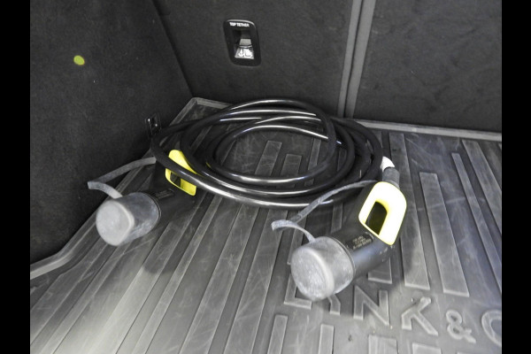 Lynk & Co 01 1.5 PHEV BlackLine NAVI/360CAM/SCHUIFDAK/LED/20"LMV!