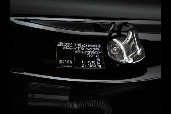 Porsche Taycan 79 kWh [3-Fase] {SOH-100%} (INCL-BTW) *LUXURY-LEATHER | FULL-LED | DIGI-COCKPIT | NAVI-FULLMAP | SPORTSEATS | ECC | CARPLAY | PDC | CRUISE | DAB | 19''ALU*