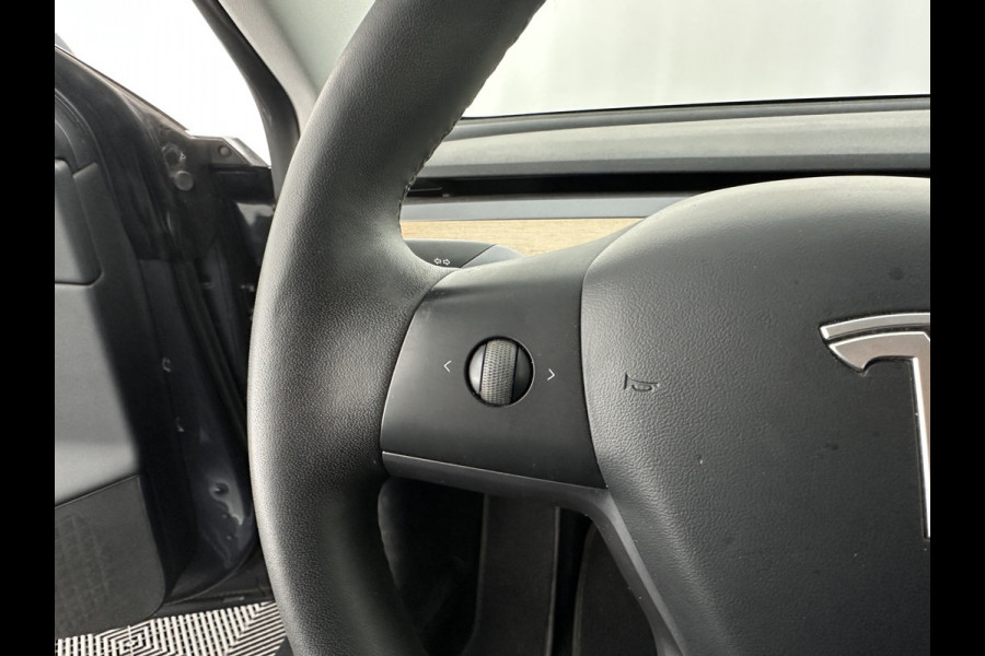 Tesla Model 3 Long Range AWD 75 kWh [ 3-Fase ] {SOH-89%} (INCL-BTW) Aut. *PANO | AUTO-PILOT | LUXURY-LEATHER | KEYLESS | FULL-LED | MEMORY-PACK | SURROUND-VIEW | DAB | CARPLAY | DIGI-COCKPIT | LANE-ASSIST | COMFORT-SEATS | TOWBAR | 18"ALU*